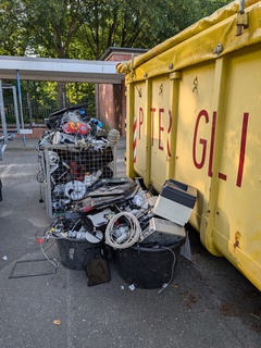 Großartige Leistung der 5b beim E-Waste-Race!